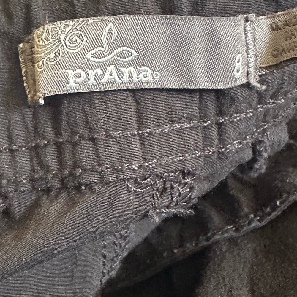Prana women’s Black Cargo Pants adjustable leg low rise Breath Hiking outdoor 8 - Picture 10 of 10